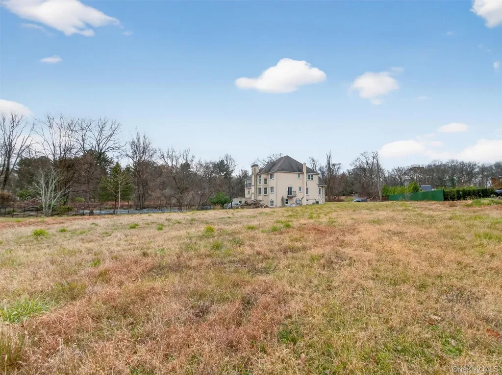 120 E Willow Tree Road Spring Valley NY 10977