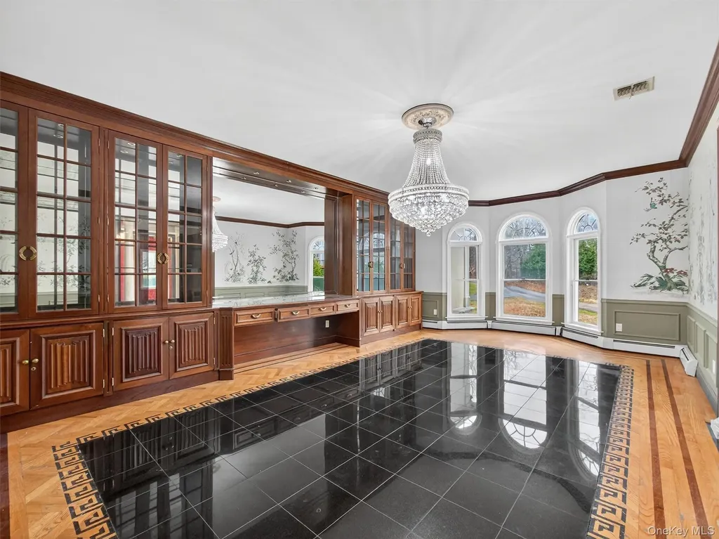 120 E Willow Tree Road Spring Valley NY 10977
