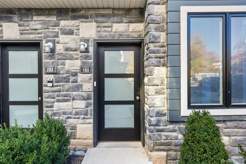 17 Lazer Court Spring Valley NY 10977