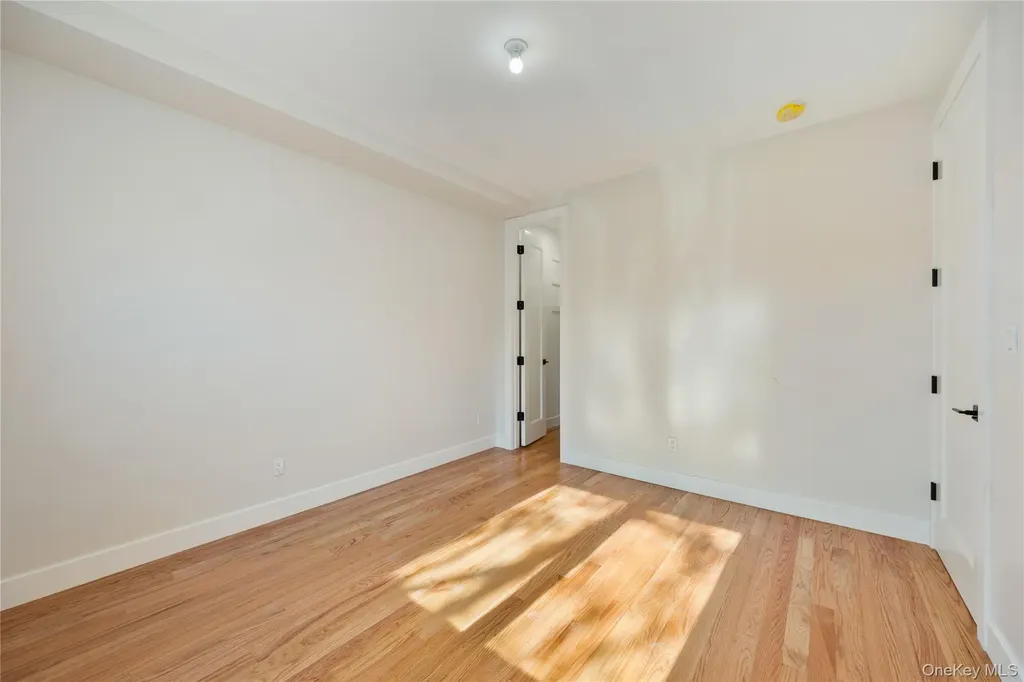 17 Lazer Court Spring Valley NY 10977