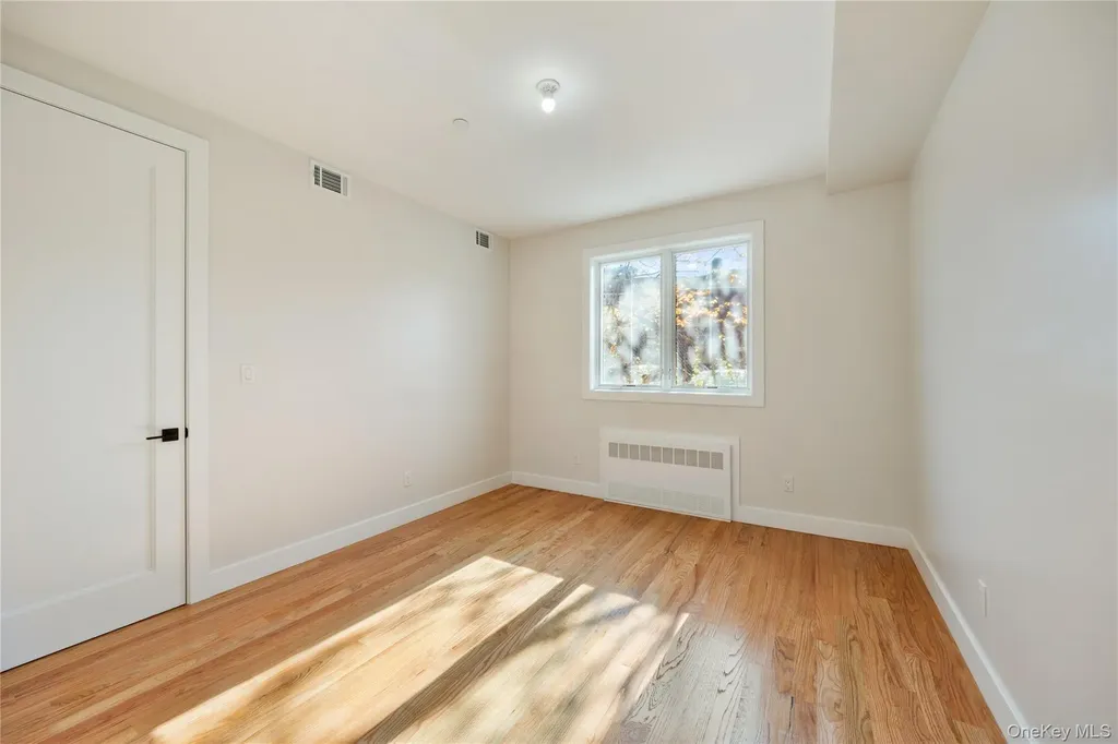 17 Lazer Court Spring Valley NY 10977