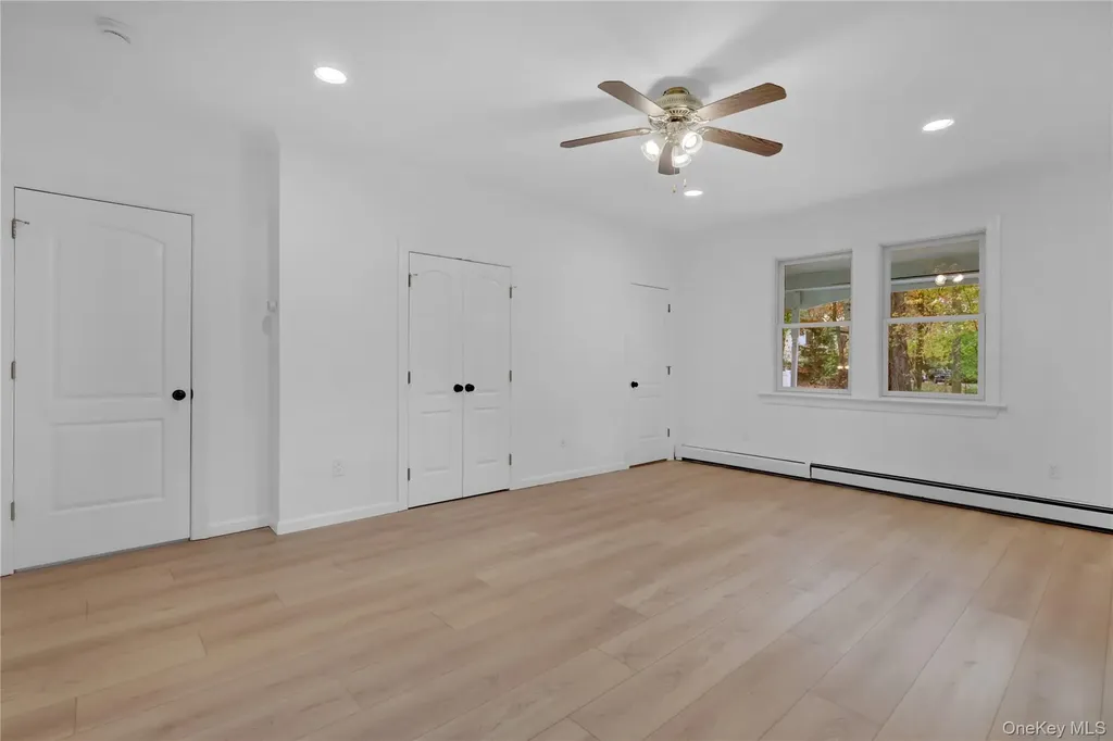 415 Pond Path East Setauket NY 11733