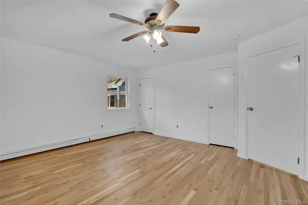 415 Pond Path East Setauket NY 11733
