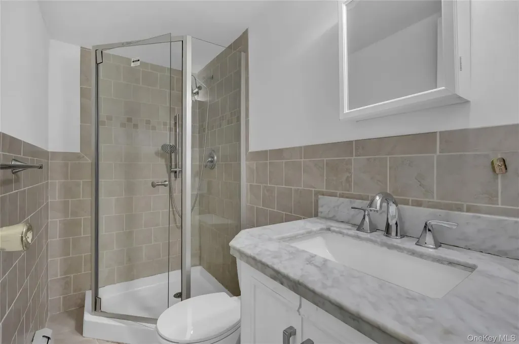 415 Pond Path East Setauket NY 11733