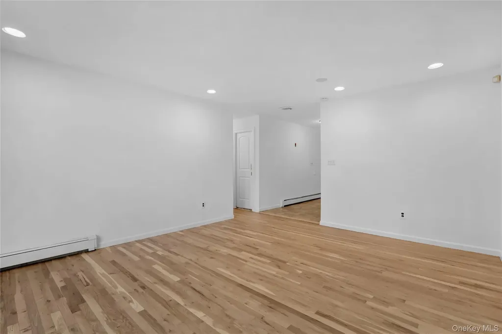 415 Pond Path East Setauket NY 11733