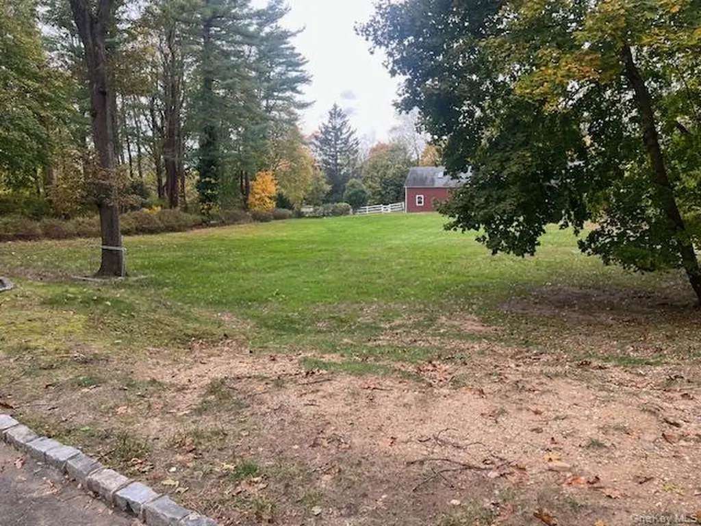 229 Route 106 Muttontown NY 11753