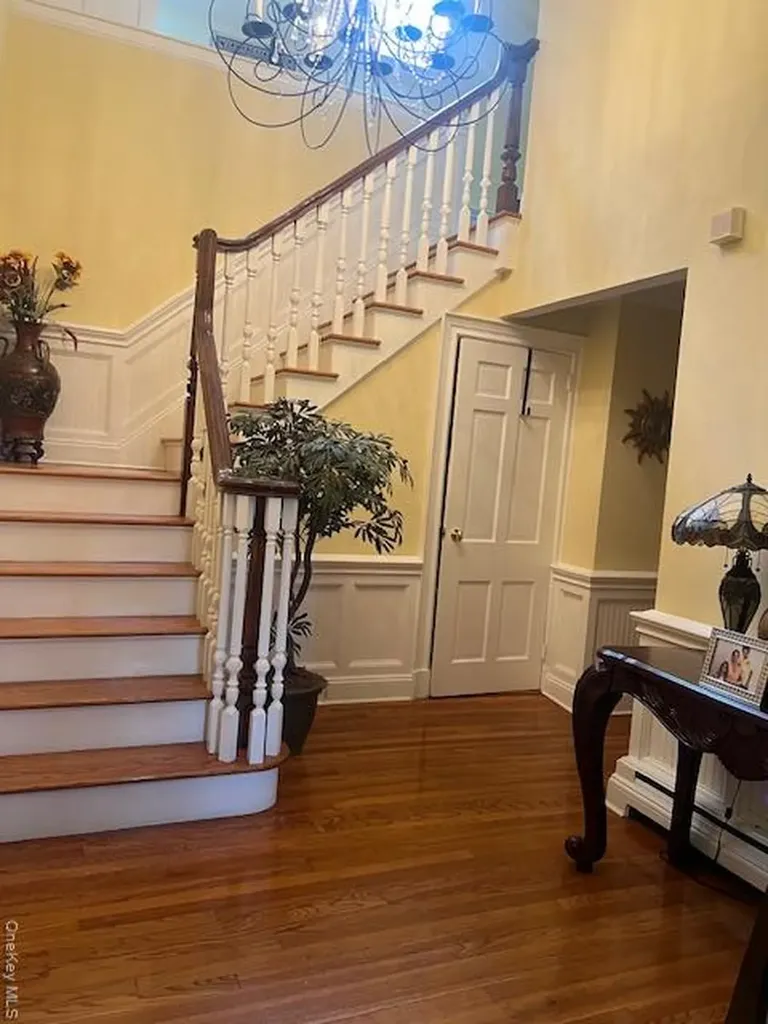 229 Route 106 Muttontown NY 11753