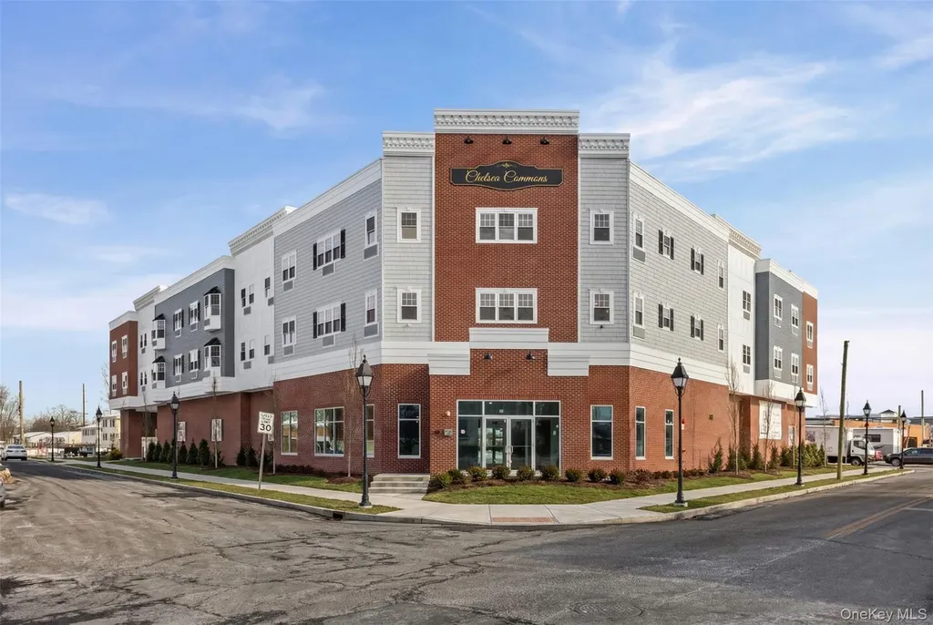 227 4th Avenue Bay Shore NY 11706
