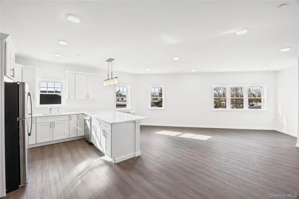 227 4th Avenue Bay Shore NY 11706