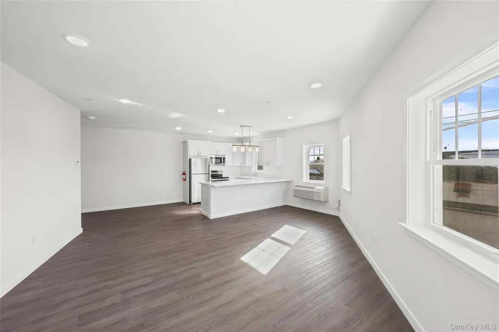 227 4th Avenue Bay Shore NY 11706