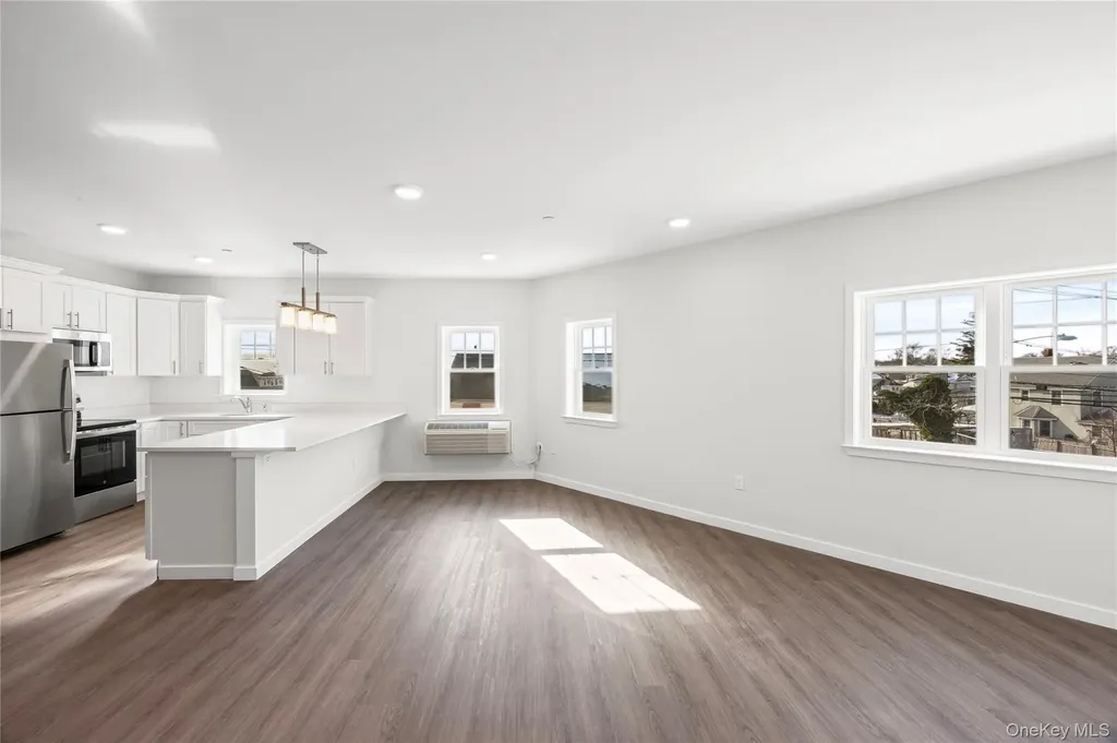 227 4th Avenue Bay Shore NY 11706