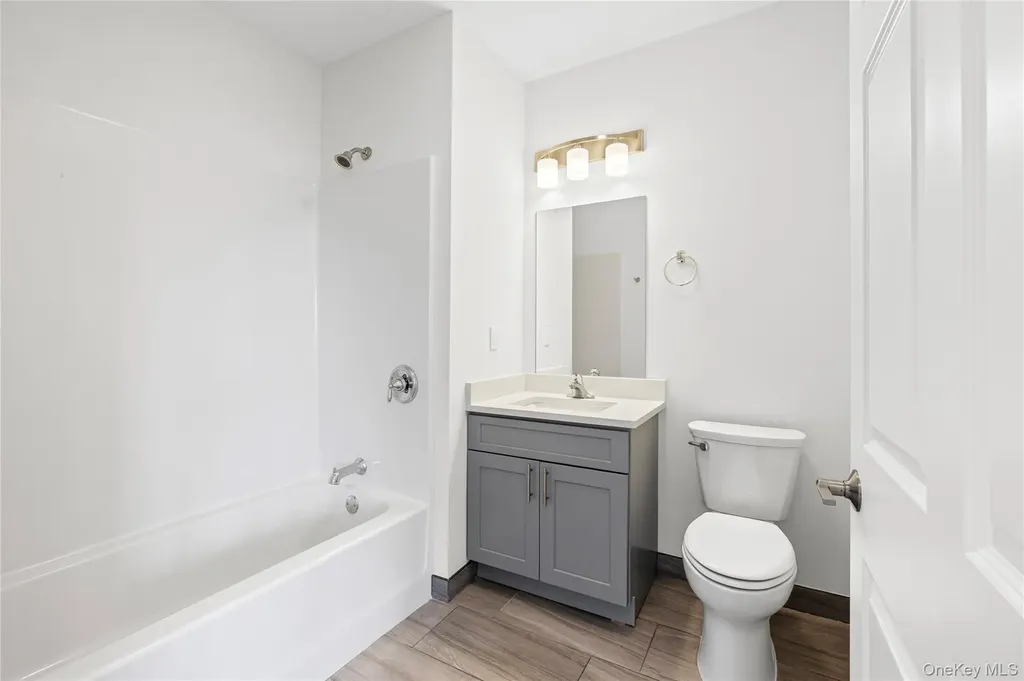 227 4th Avenue Bay Shore NY 11706