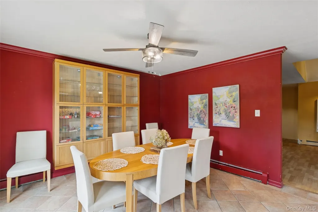 3 Meadowgrass Lane Southampton NY 11968
