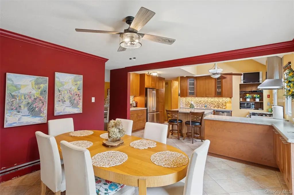 3 Meadowgrass Lane Southampton NY 11968