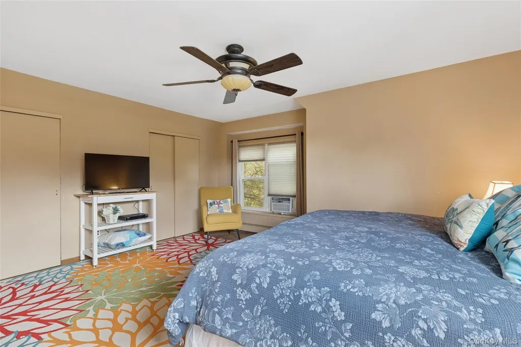 3 Meadowgrass Lane Southampton NY 11968