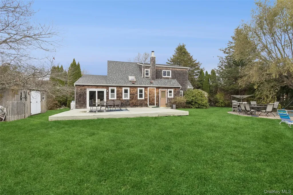 3 Meadowgrass Lane Southampton NY 11968