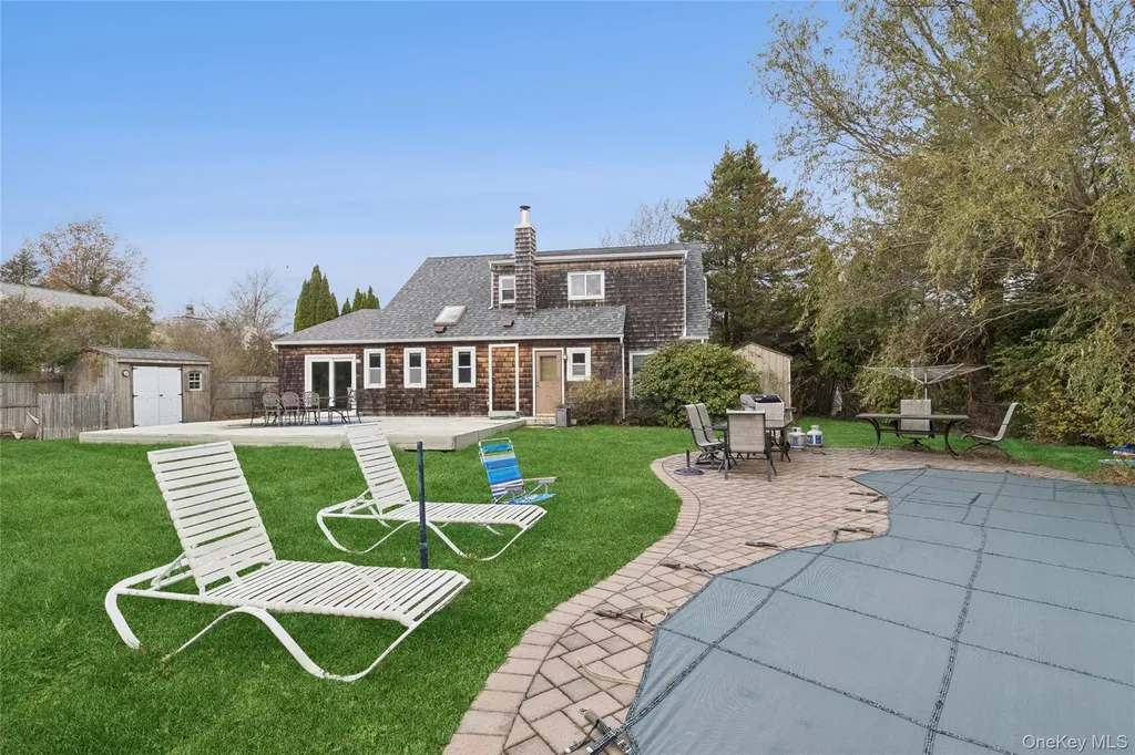 3 Meadowgrass Lane Southampton NY 11968