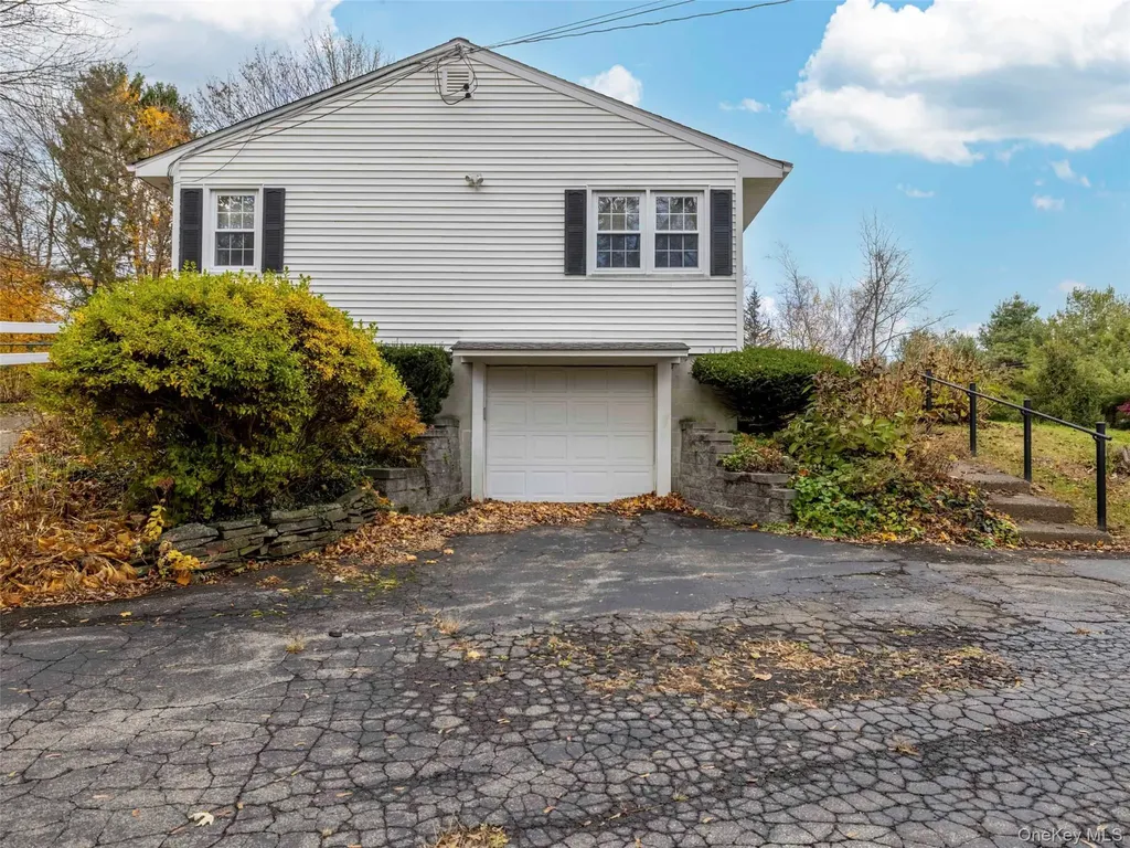 252 Route 199 Red Hook NY 12571