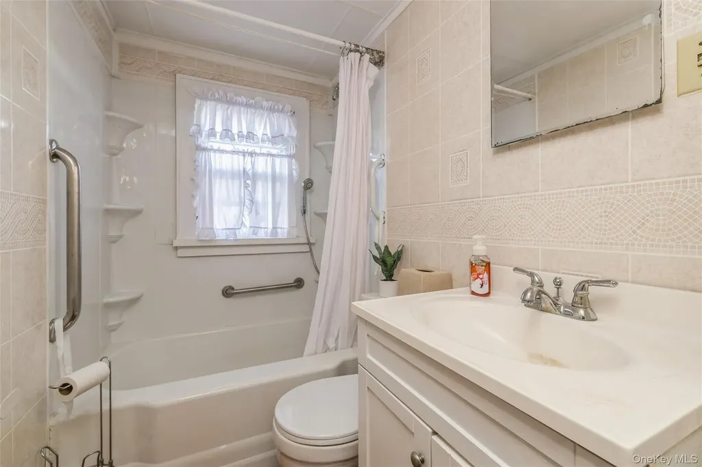 84 Riviera Drive Mastic NY 11950