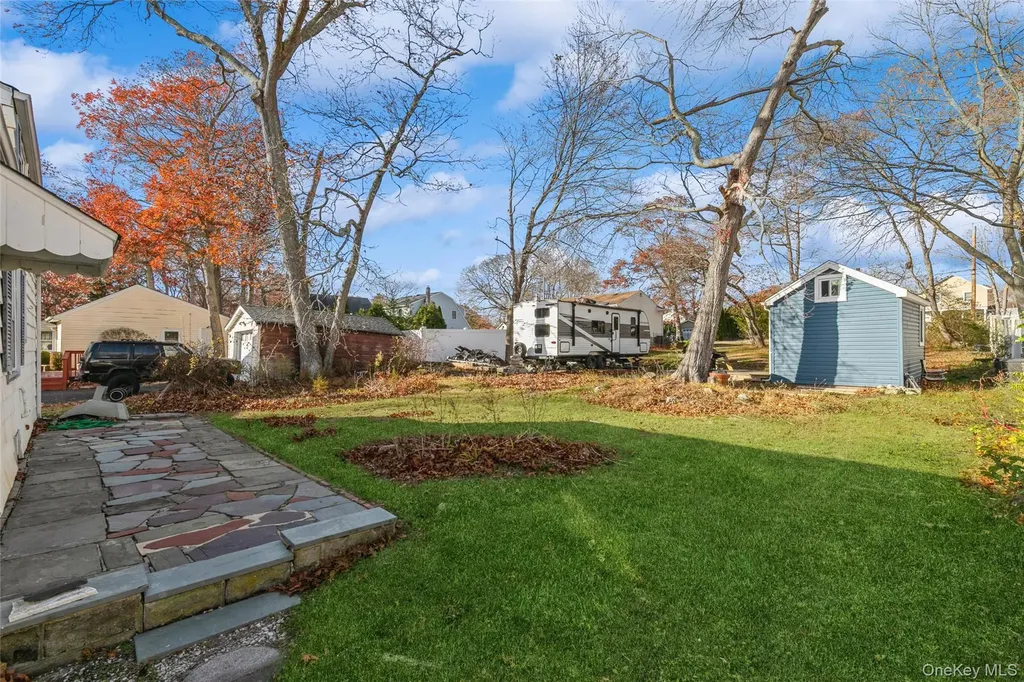 84 Riviera Drive Mastic NY 11950