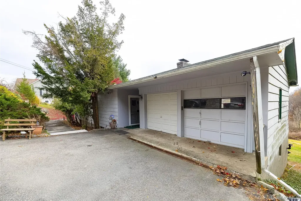 21 N Gate Road Carmel NY 10512