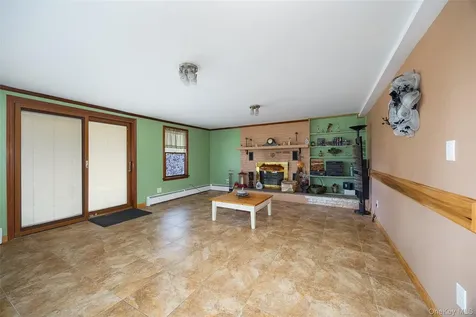 21 N Gate Road Carmel NY 10512