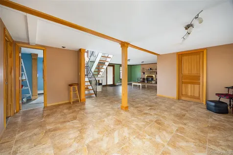 21 N Gate Road Carmel NY 10512