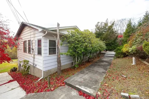 21 N Gate Road Carmel NY 10512