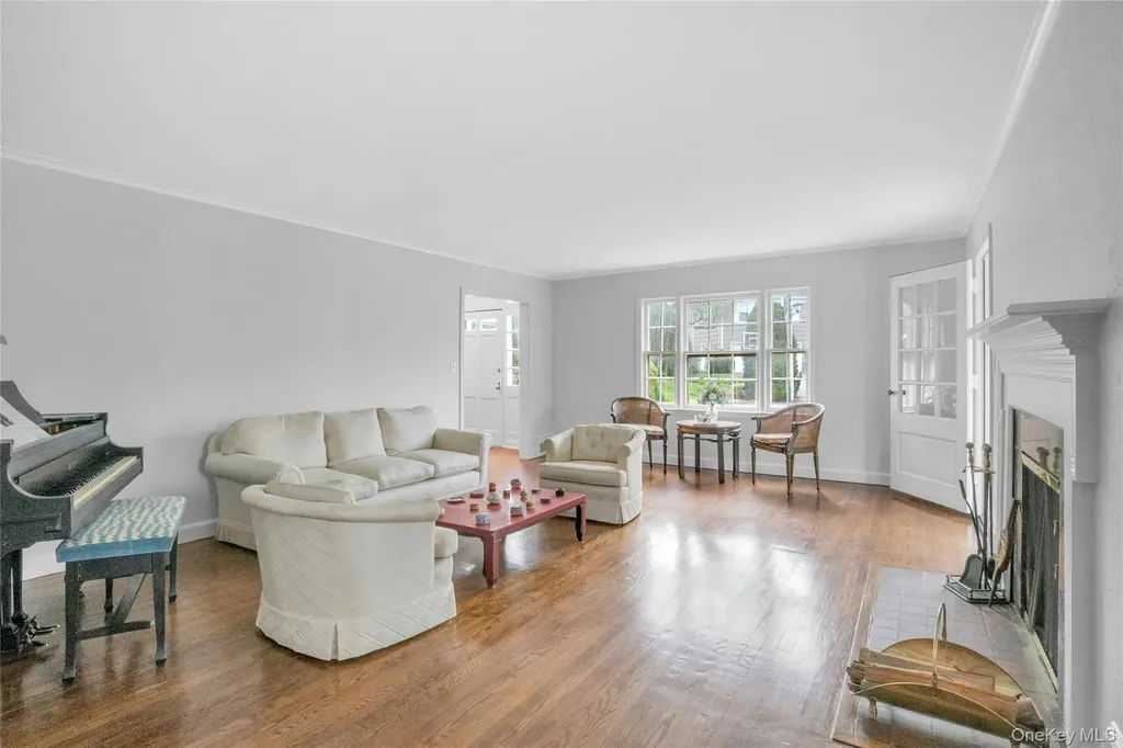 11 Beverly Place Larchmont NY 10538