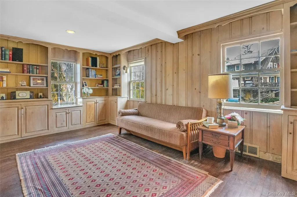 11 Beverly Place Larchmont NY 10538