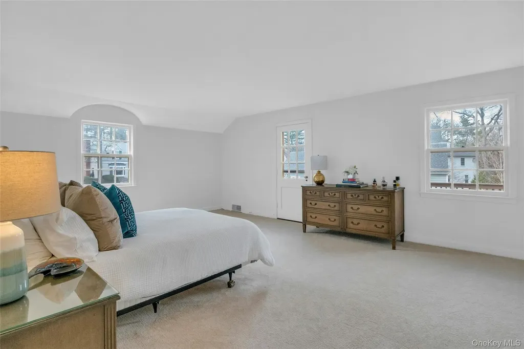 11 Beverly Place Larchmont NY 10538