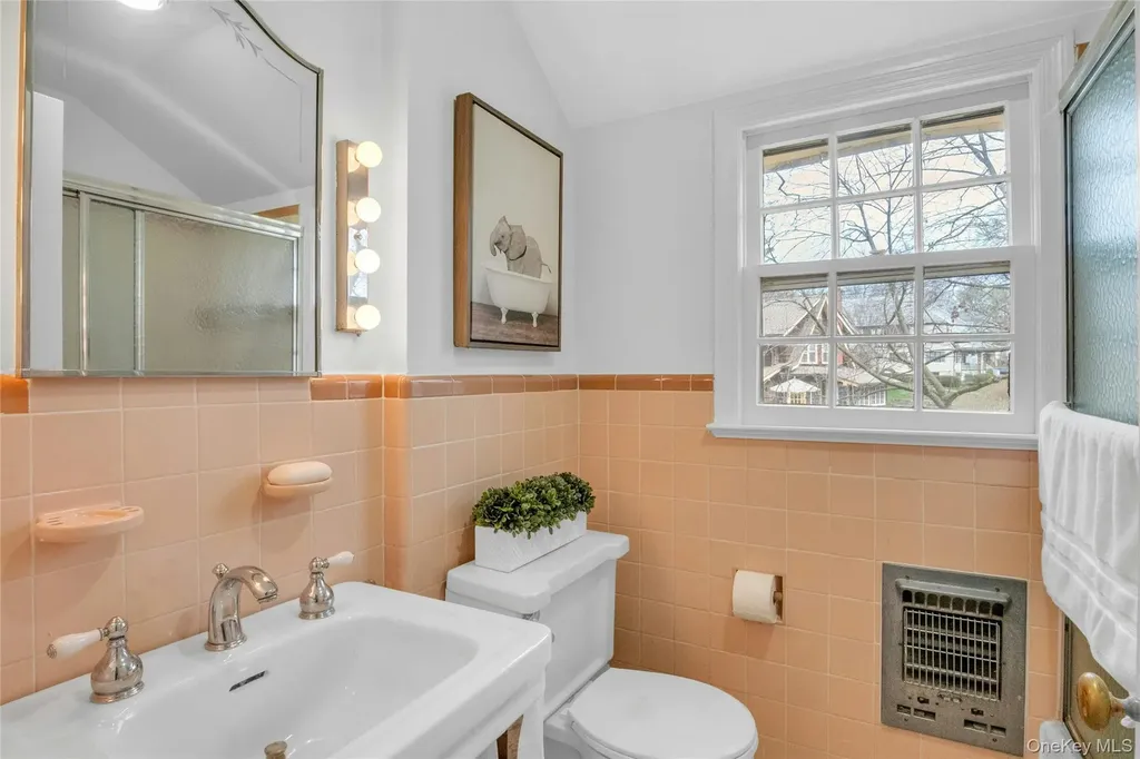 11 Beverly Place Larchmont NY 10538