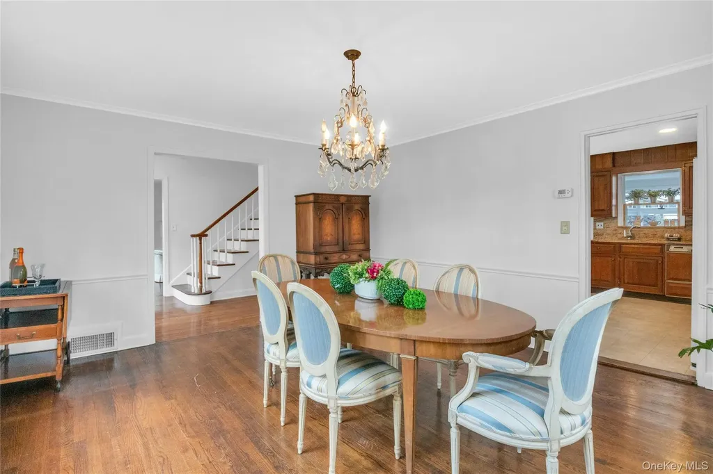 11 Beverly Place Larchmont NY 10538