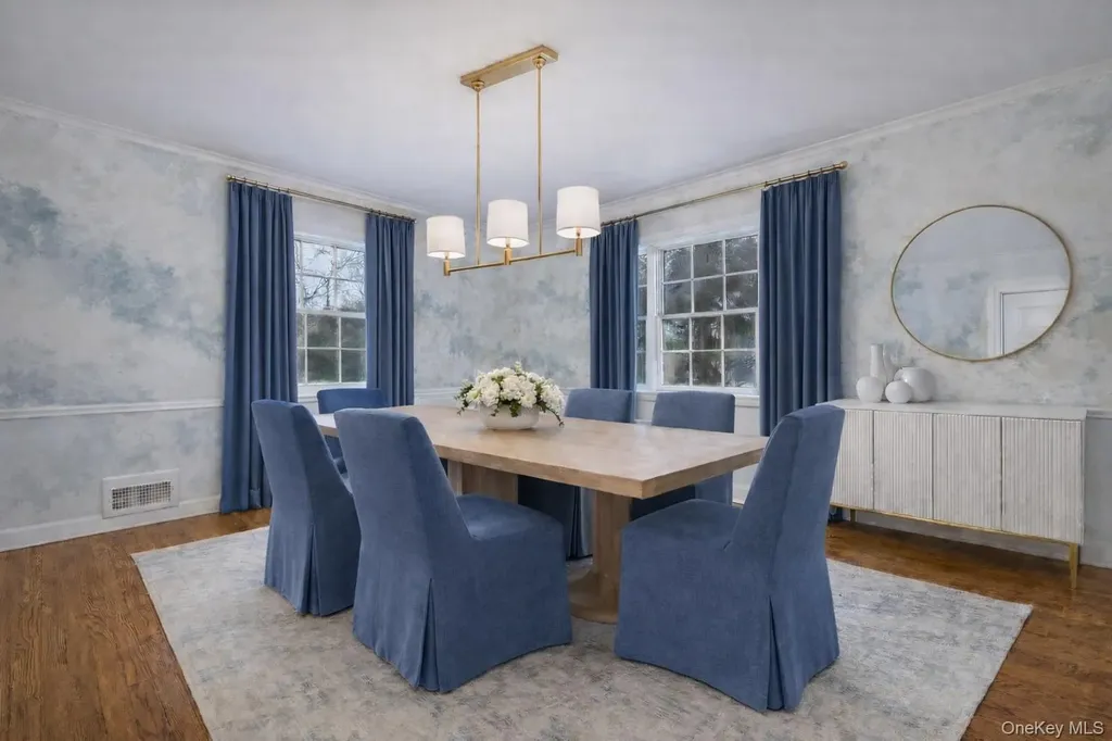 11 Beverly Place Larchmont NY 10538