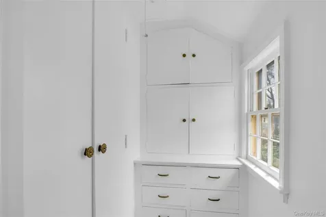 11 Beverly Place Larchmont NY 10538