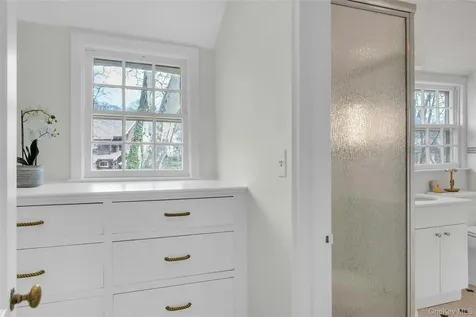 11 Beverly Place Larchmont NY 10538