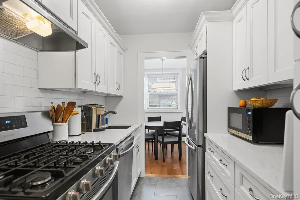 45 Hill Park Avenue Great Neck NY 11021