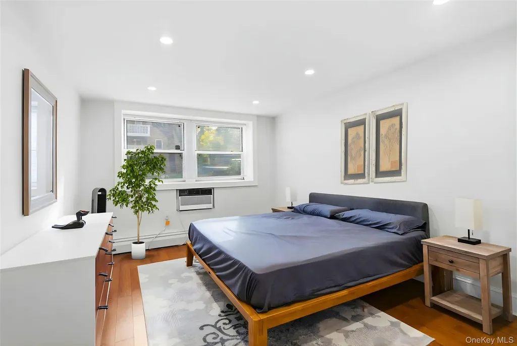 45 Hill Park Avenue Great Neck NY 11021