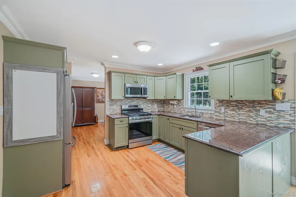 1430 Wading River Manor Road Wading River NY 11792