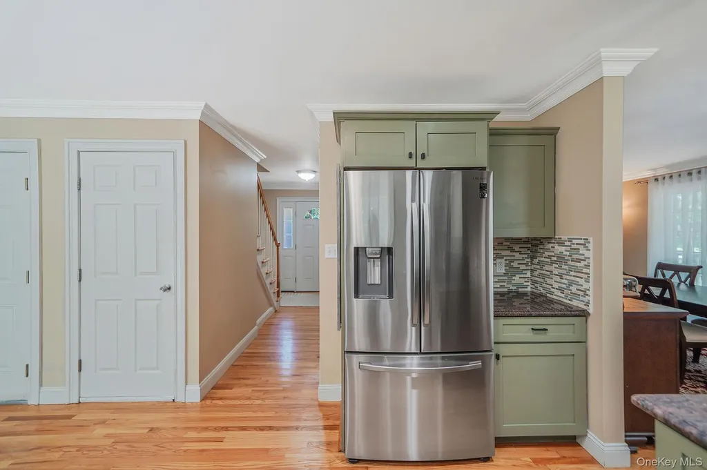 1430 Wading River Manor Road Wading River NY 11792
