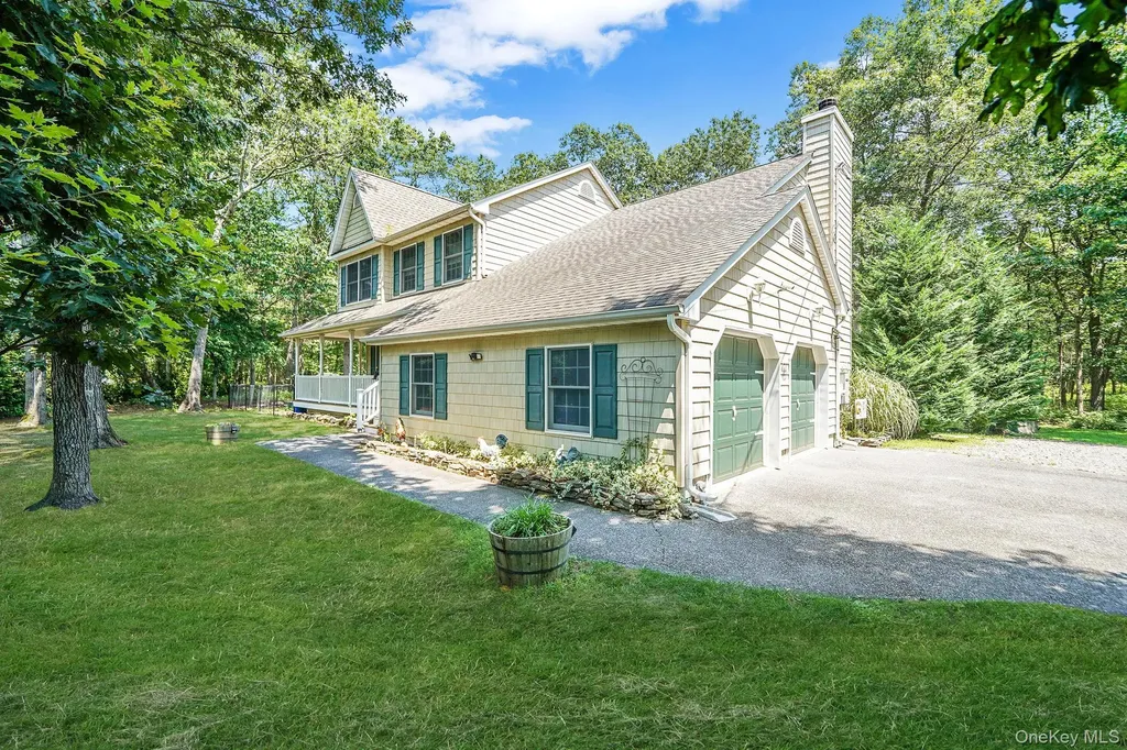 1430 Wading River Manor Road Wading River NY 11792