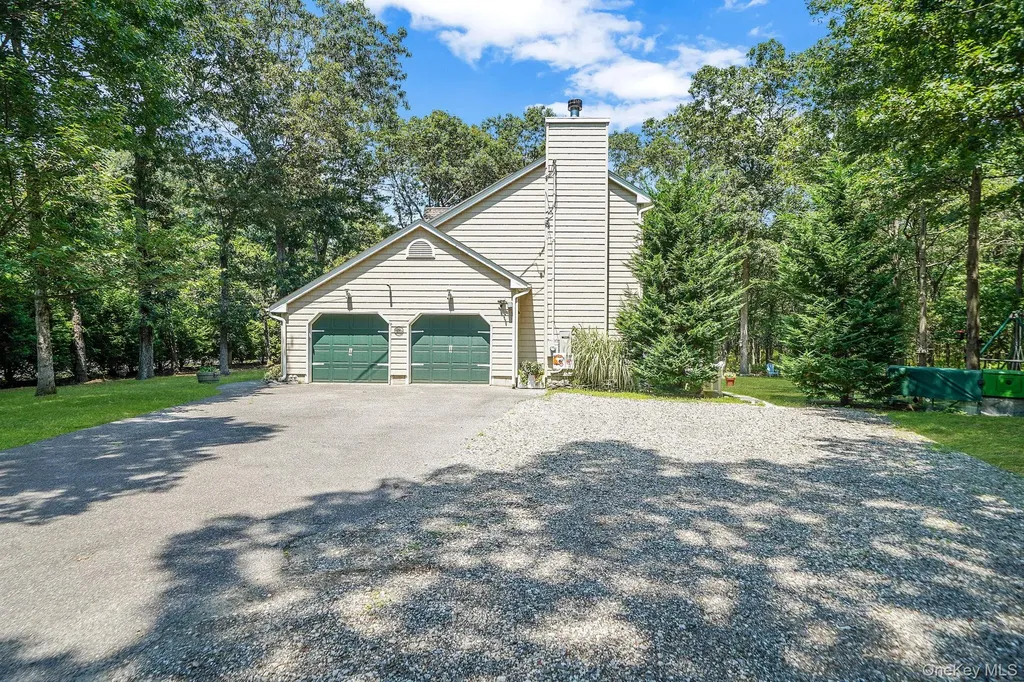 1430 Wading River Manor Road Wading River NY 11792