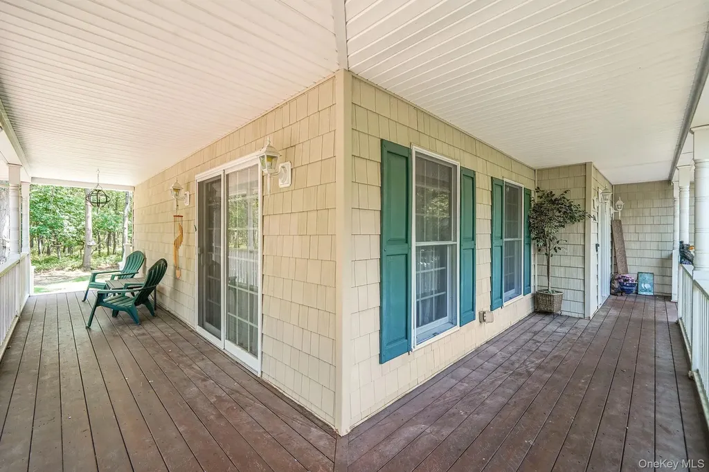 1430 Wading River Manor Road Wading River NY 11792