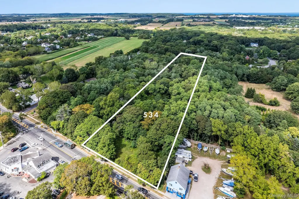 534 Main Road Aquebogue NY 11931