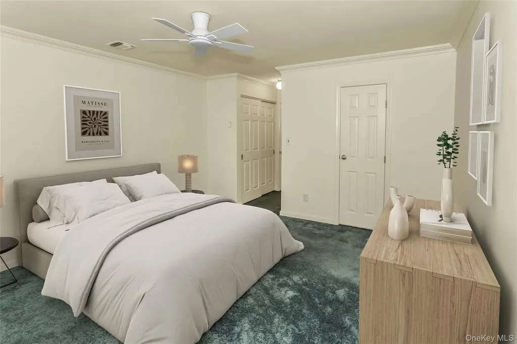 55 Harbor North Amityville NY 11701
