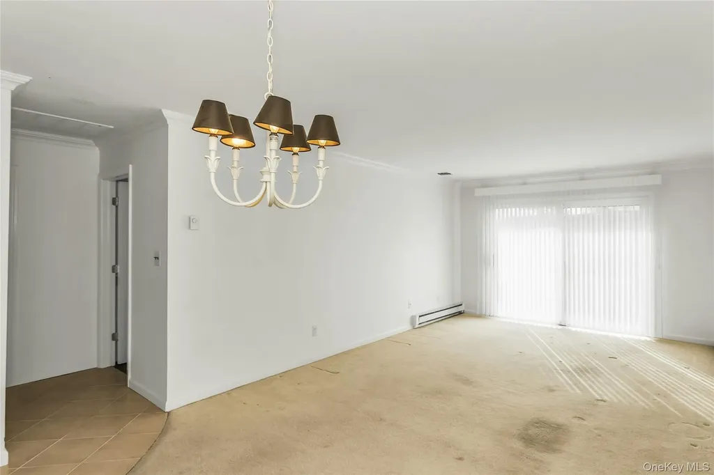 55 Harbor North Amityville NY 11701