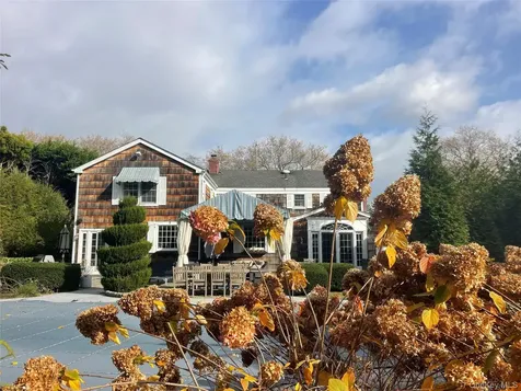 30 Lawrence Lane Bay Shore NY 11706