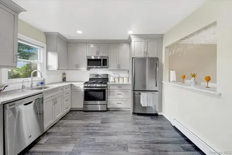 37 Aka 39 Deshon Avenue Bronxville NY 10708