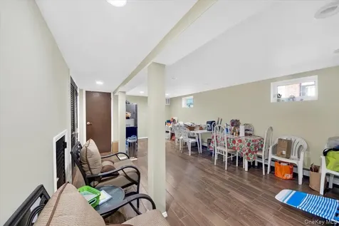 37 Aka 39 Deshon Avenue Bronxville NY 10708