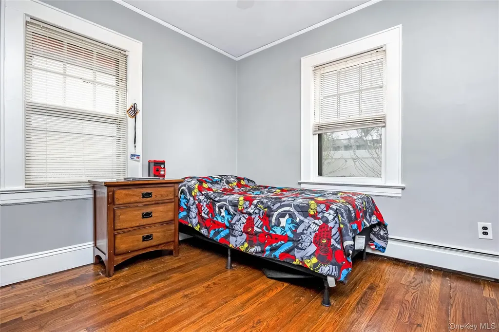51 Castleton Court Oceanside NY 11572